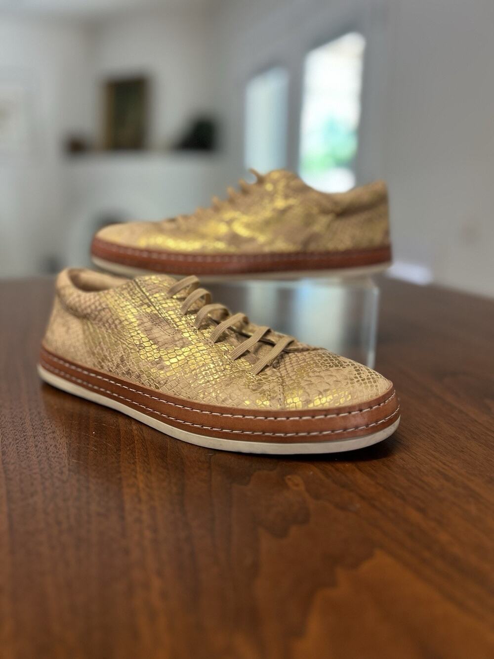 Corso Como Naimie Womens Gold Leather Reptile Print Slip-on Sneakers Sz 8.5